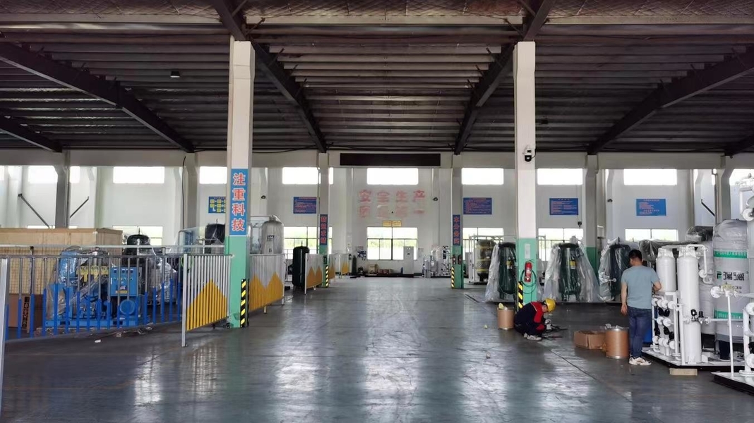 Jiangsu Luoming Purification Technology Co., Ltd. ligne de production du fabricant